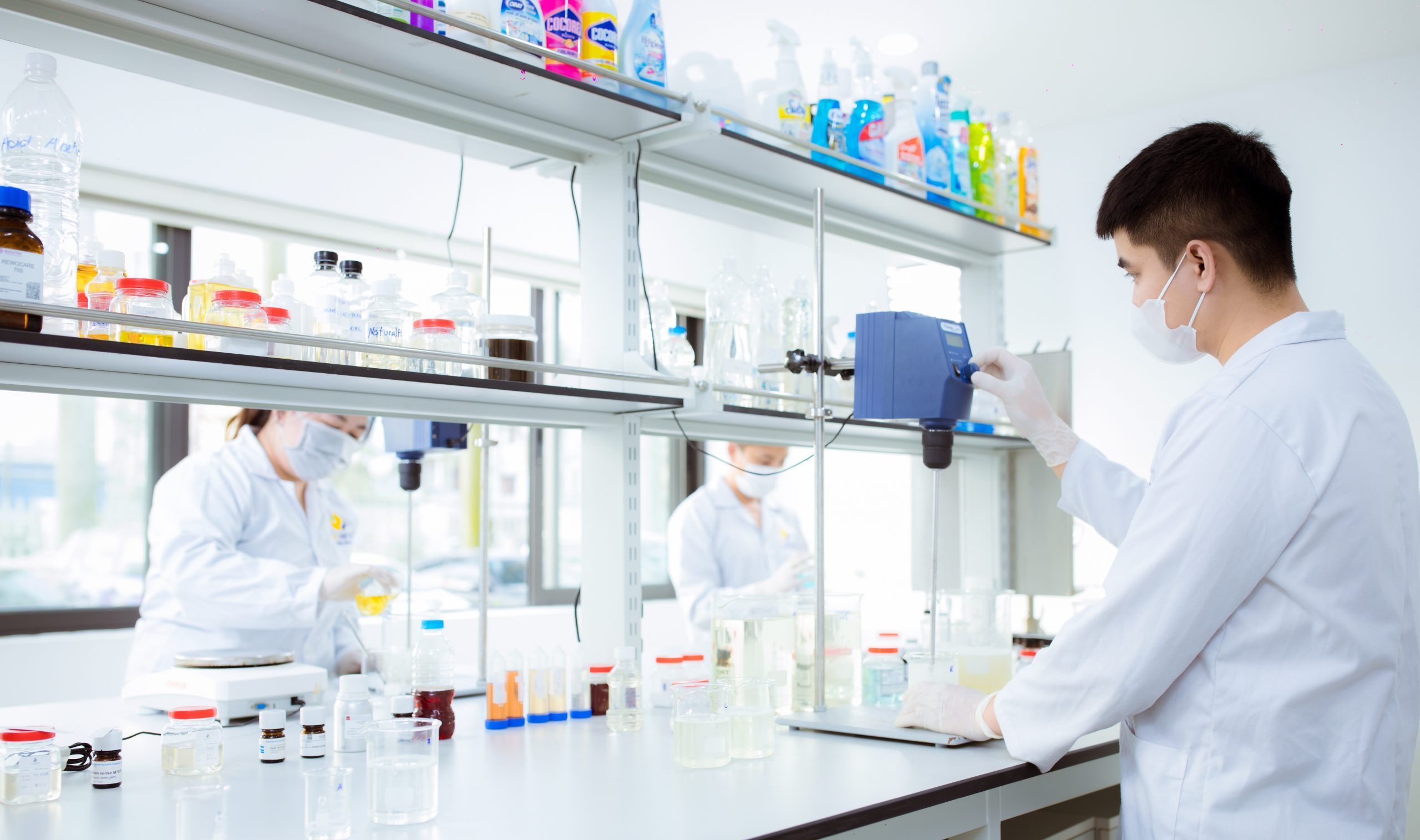 Quy trình đánh giá sản phẩm mẫu trước khi sản xuất hàng loạt