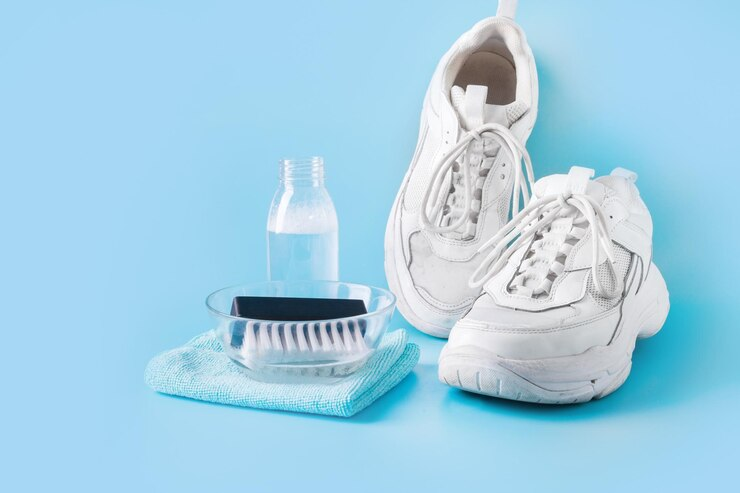 Review 5 thương hiệu nước giặt giày chất lượng nhất