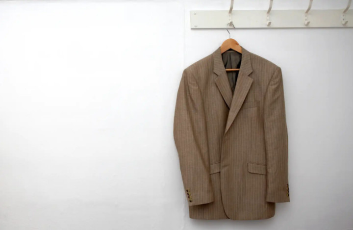 Step 4: Làm khô đồ sau khi giặt khô bằng máy giặt