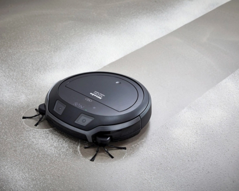 Cách sử dụng nước lau sàn chuyên dụng cho robot hút bụi